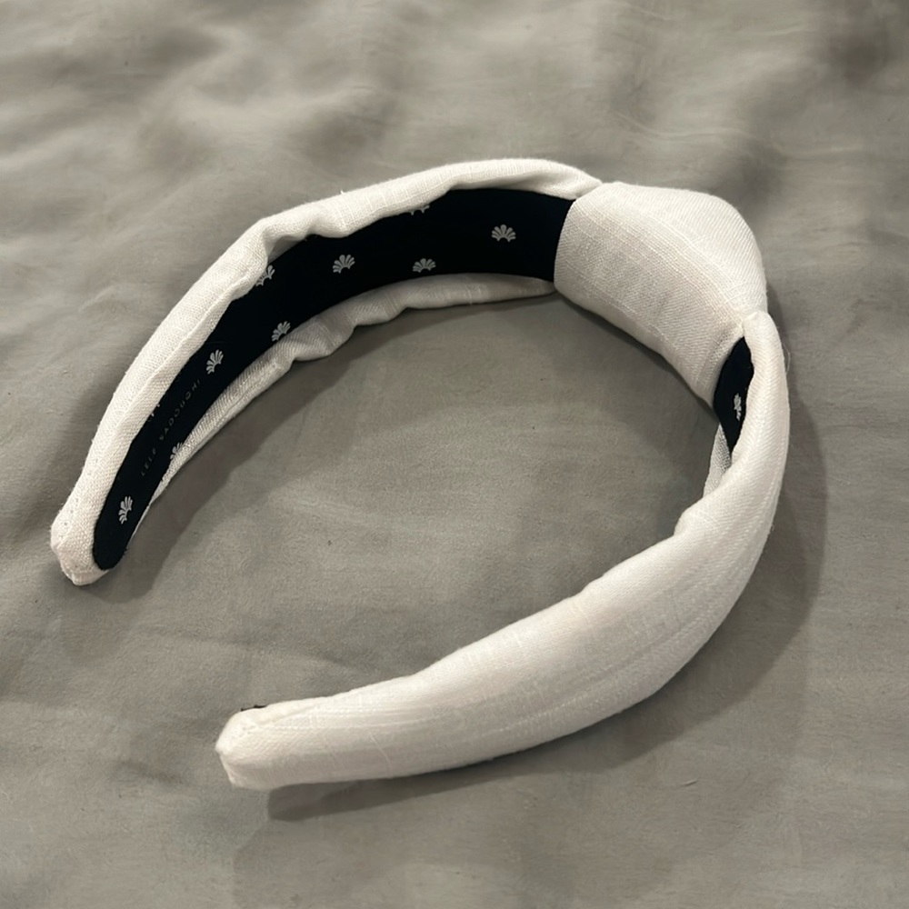 NWOT never been worn white linen lele sadoughi headband